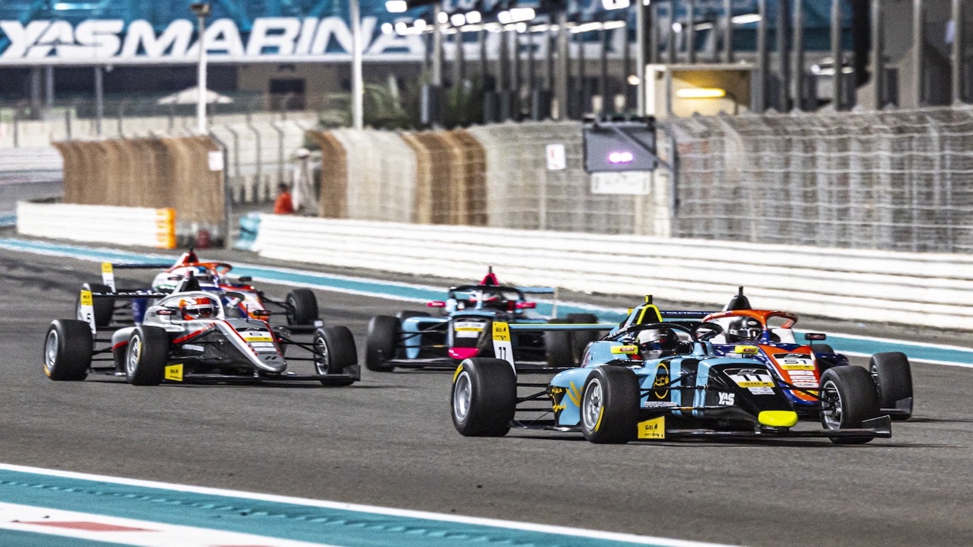 Slater Strengthens Championship Lead while Al Azhari Shines