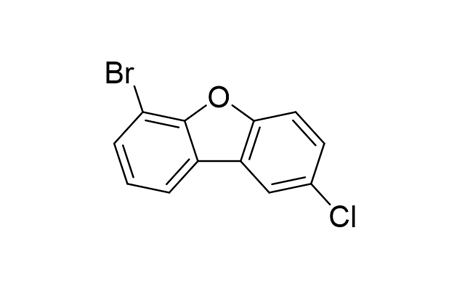 6-溴-2-氯二苯并[B,D]呋喃